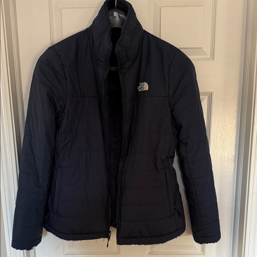 The North Face Women's Navy Puffer Jacket